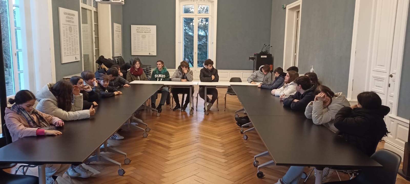 Círculos de convivencia en el palacio de Aiete de Donostia