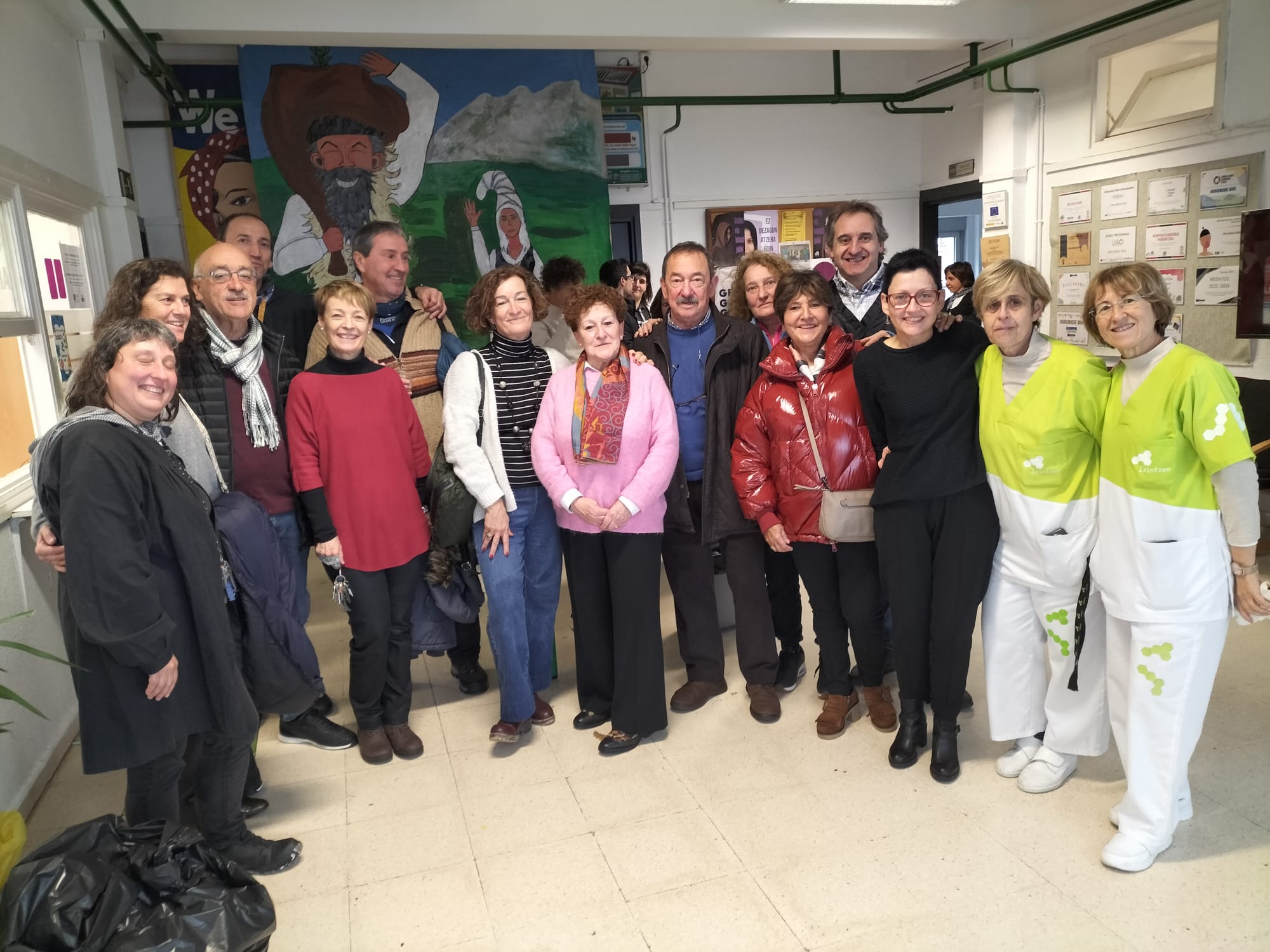 Visita del profesorado veterano de Hirubide