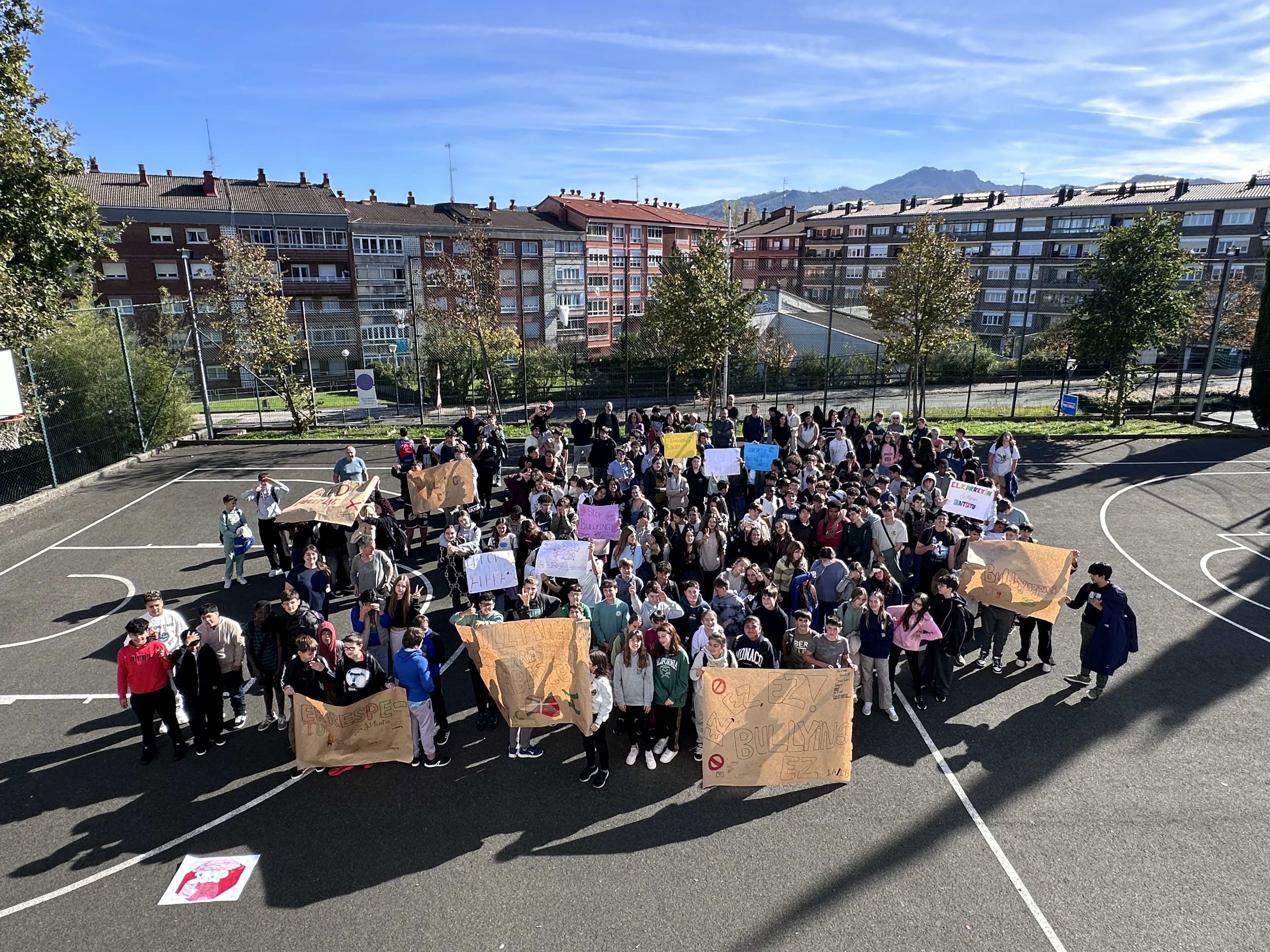 Hirubide contra el bullying