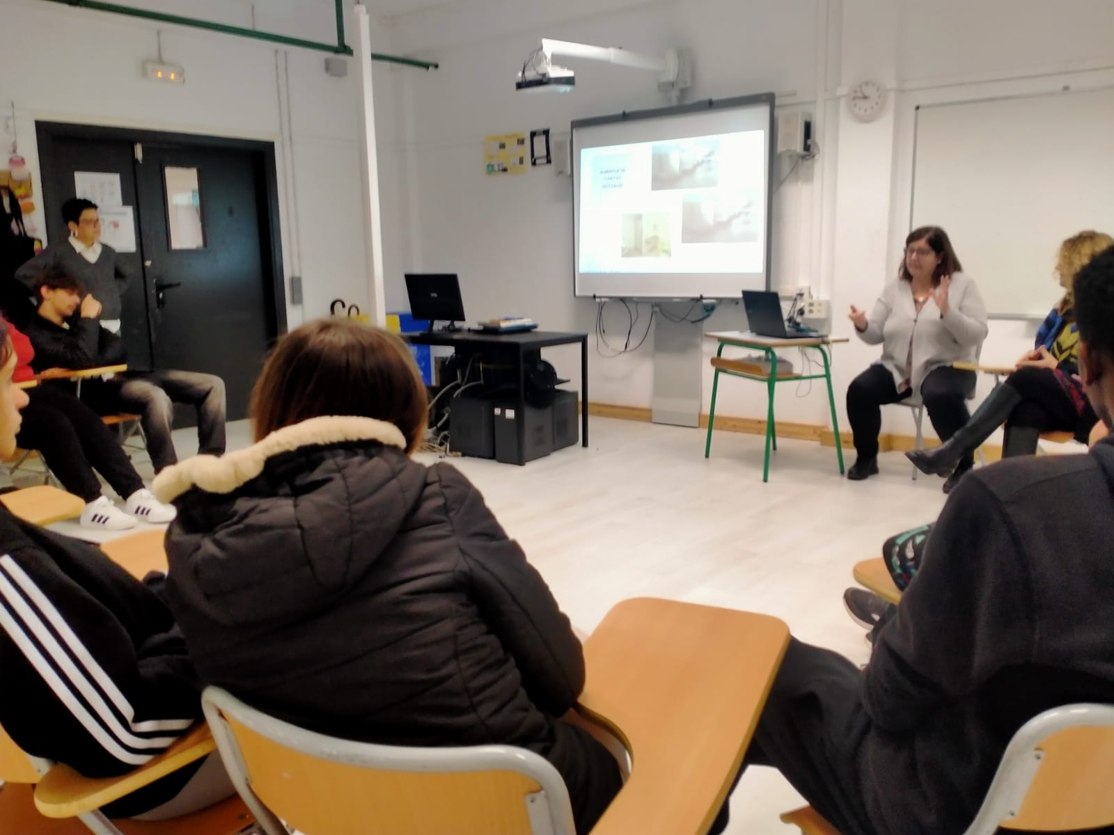 Hemos conocido dos proyectos sociales: Hotzaldi y Gizaide